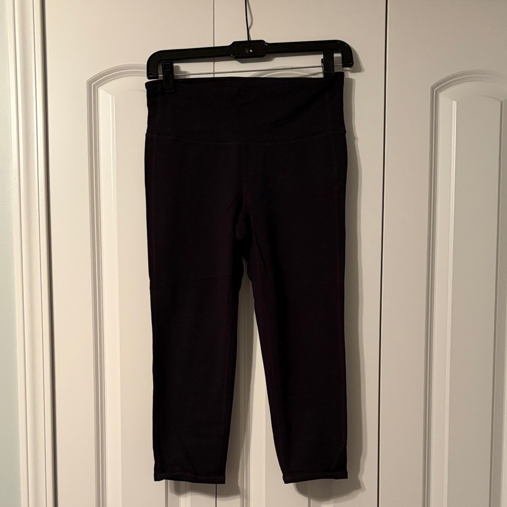 Athleta Black Capri Leggings